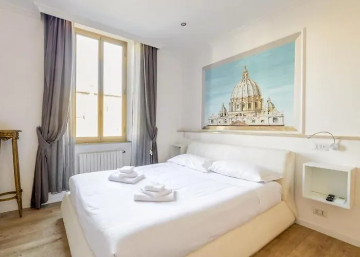 With Direct View Of St Peter's Basilica Rzym